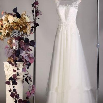 2015 High Quality Lace Wedding Dress, Bateau Neck..
